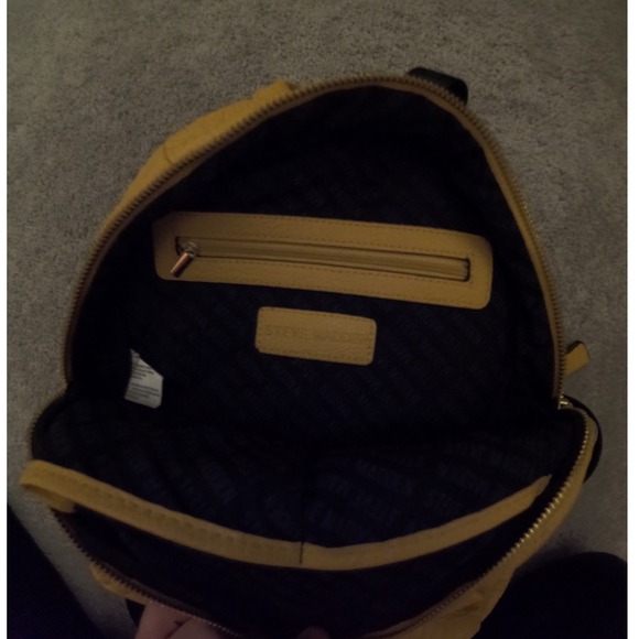 Steve Madden Mustard Yellow Faux Leather BackpackGold Hardware Two Front Pockets - Picture 3 of 3